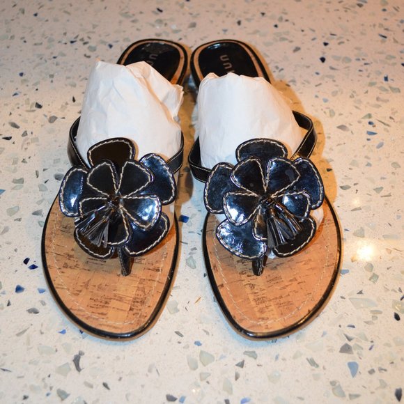 unisa liybo flat sandal